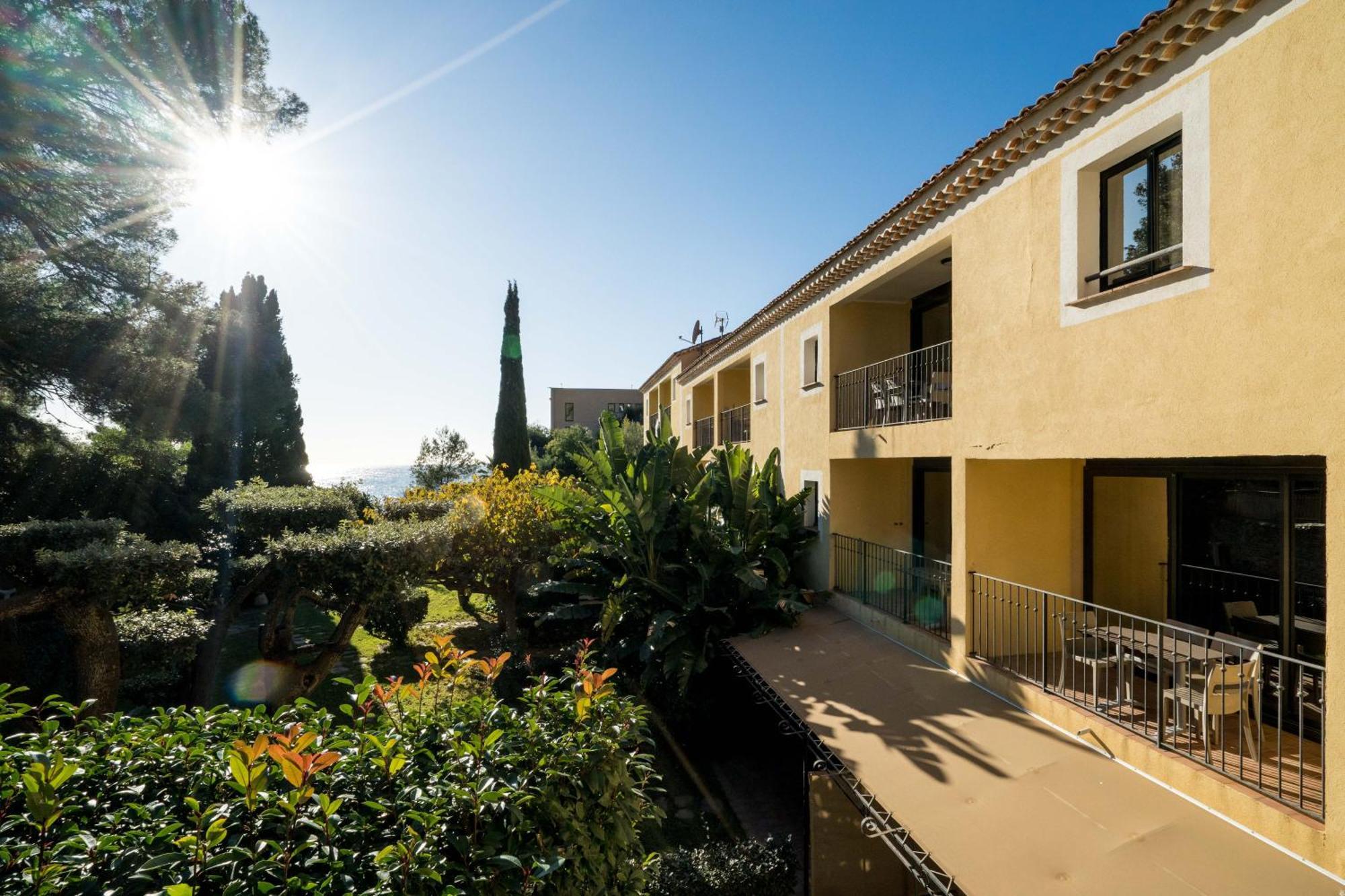 La Residence Du Bailli Rayol-Canadel-sur-Mer Exterior photo